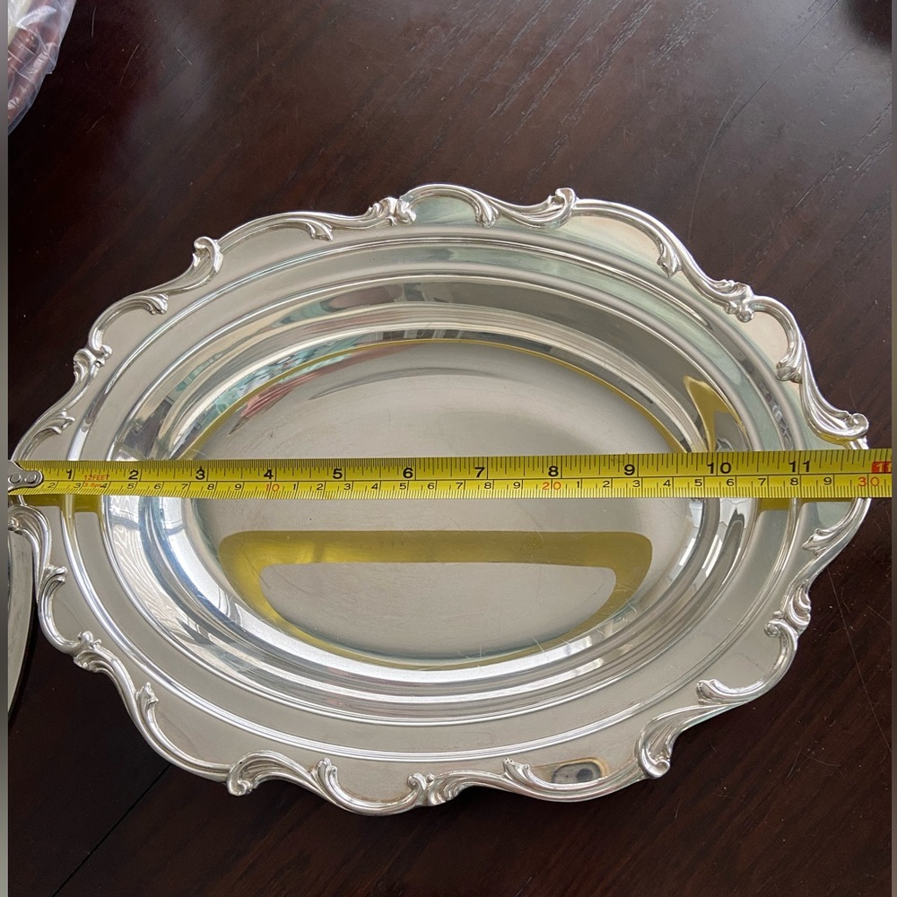 Antique International Silver Co. "Magic Rose" Oval Serving Tray with Top - Picture 5 of 5